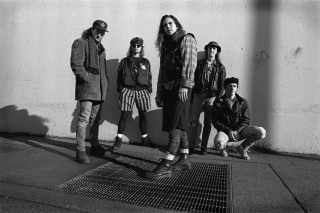 Group people sidewalk building grate - bauhau free wallpaper