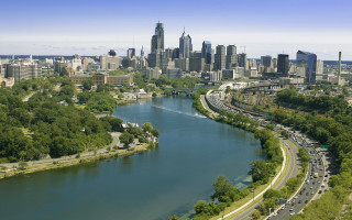 City skyline river highway bridge - free city wallpaper