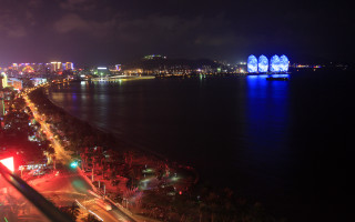City night ocean ferris wheel - a city free wallpaper