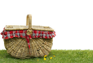 Picnic basket checkered cover grass - cover free wallpaper