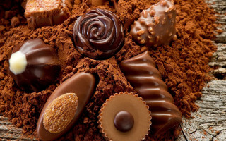 Chocolates dirt wooden table white - decadent free wallpaper