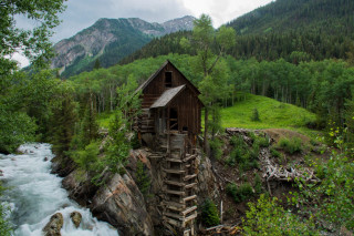 Wooden building cliff river forest 2 - hillside free wallpaper