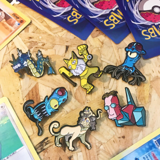 Cartoon pins table magazines book - top of a table next free wallpaper