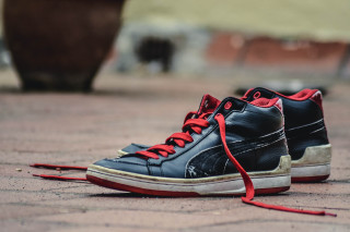 Black red sneakers shoelace outdoors - canon 5 0 mm free wallpaper