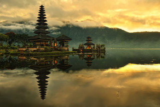 Lake pagoda mountain clouds sky - beautiful landscape free wallpaper for desktop