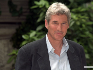 Man suit white shirt smiling - art fitzpatrick free wallpaper