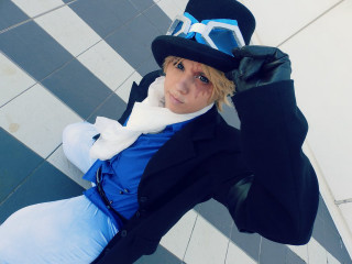 Woman top hat blue shirt - blue shirt free wallpaper