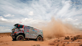 Truck driving desert dust tires - tire free wallpaper