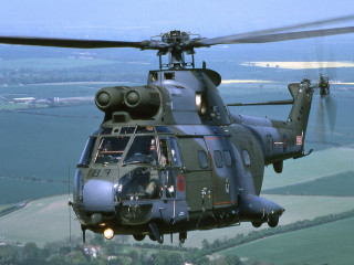 Helicopter countryside blue sky person - exekia free wallpaper