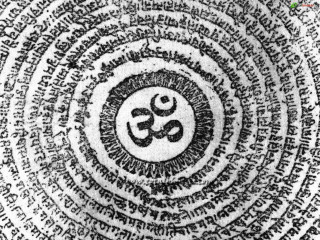 Spiral omen symbol image center - letterism free wallpaper