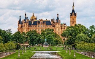 Neo gothic castle fountain garden - lot of trees free wallpaper
