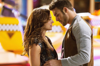 Man woman carnival park ferris - movie still free wallpaper