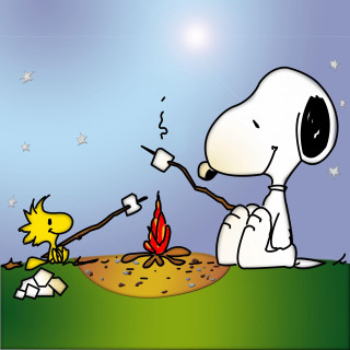 Snoopy roasting marshmallows campfire cartoon - free new year wallpaper