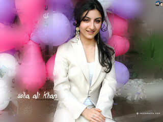 Woman white suit balloons background - a picture of a woman free wallpaper