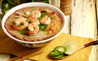Bowl of soup with shrimp 2 - a spoon free wallpaper