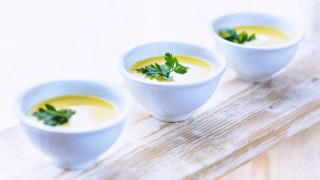 Three bowls soup parsley wooden - a wooden table top free wallpaper