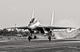 Jet plane taking off smoke - gear free wallpaper