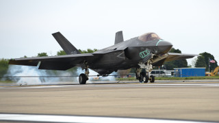 Fighter jet airport runway man - top of an airport runway next free wallpaper
