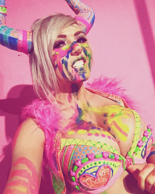 Woman painted body horns head - painted free wallpaper