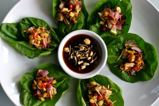Plate food green leaves sauce - byeon sangbyeok free wallpaper
