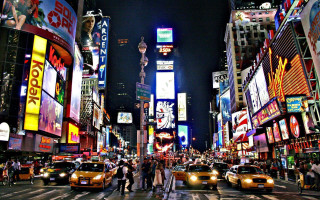 City street night neon traffic - busy free wallpaper
