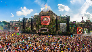Music festival crowd stage large - a large crowd of people free wallpaper