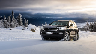 Black suv snowy mountain trees - a black suv free wallpaper