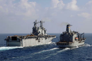 Two ships ocean smoke smaller - incoherent free wallpaper