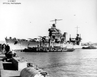 Battleship dock people boat water - the water next free wallpaper