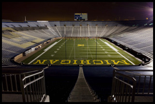 Stadium football field night lights - a stadium free wallpaper