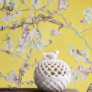 White vase wooden table yellow - exquisite free wallpaper