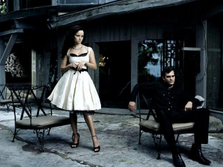 Woman white dress man black 8 - annie leibovitz free wallpaper
