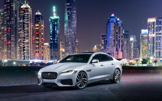 White car city skyline night 2 - xf iq4 free wallpaper