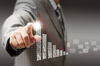 Man suit pointing chart red - a screen free wallpaper