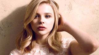 Blonde woman posing hand on - tachisme free wallpaper