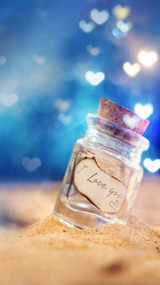 Small glass jar message table - free valentines wallpaper