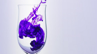 Glass purple liquid table white - alberto seveso free wallpaper