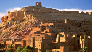 Desert city mountain blue sky - les nabis free wallpaper