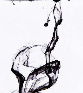 Liquid poured glass water spoon - a spoon free wallpaper