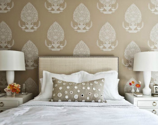 Bed white comforter lamps tree - a wall free wallpaper