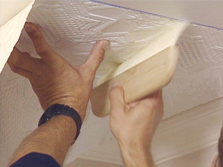 Man working ceiling tape paper - the other hand free wallpaper