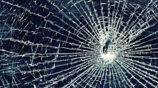 Cracked glass window white dot - glass free wallpaper