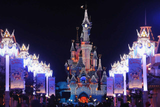 Castle night people lights building - a castle free wallpaper