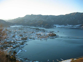 City bridge lake mountains snow - the mountain free wallpaper