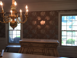 Chandelier diningroom floralwallpaper artdeco cloud - floral free wallpaper