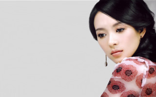 Woman black hair red dress - photorealistic portrait free wallpaper