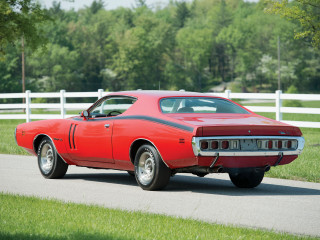 Red car road white fence - charles martin free wallpaper