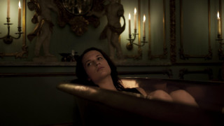 Woman bathtub candles mirror relaxation - candle free wallpaper