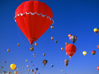 Hot air balloons flying blue 3 - hot air balloon free wallpaper