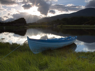 Boat shore lake sunset mountain - sunset free wallpaper